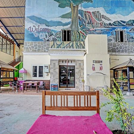 Oyo 90943 Mochi 88 Homestay Probolinggo Extérieur photo