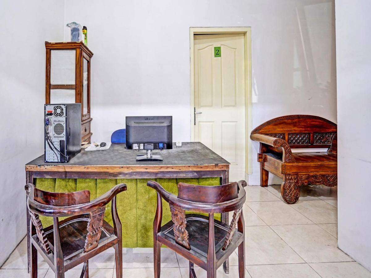 Oyo 90943 Mochi 88 Homestay Probolinggo Extérieur photo