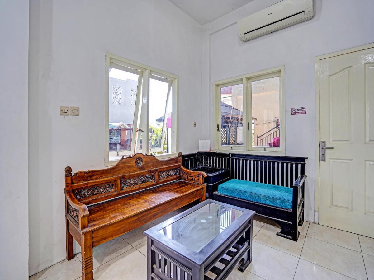 Oyo 90943 Mochi 88 Homestay Probolinggo Extérieur photo